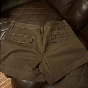 Old Navy Women's Dark Brown Cargo Shorts New W/O tags size 12